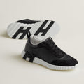 Bouncing Sneaker