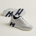 Bouncing Sneaker