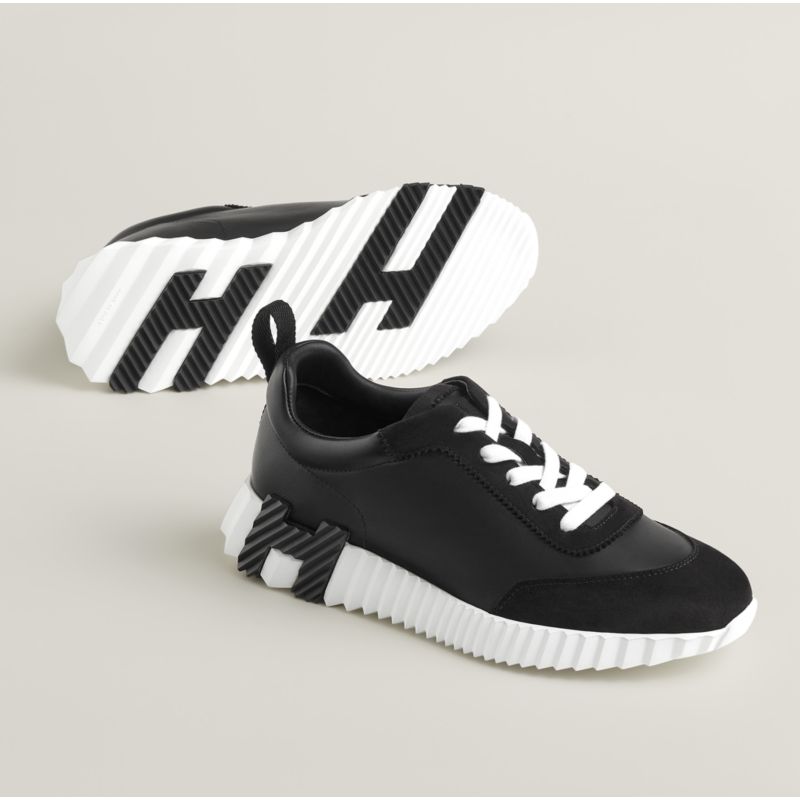 Bouncing Sneaker